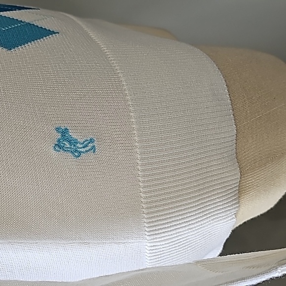 ASHWORTH WOMEN'S GOLF ARGYLE SWEATER. White, blue size small. - Picture 3 of 8